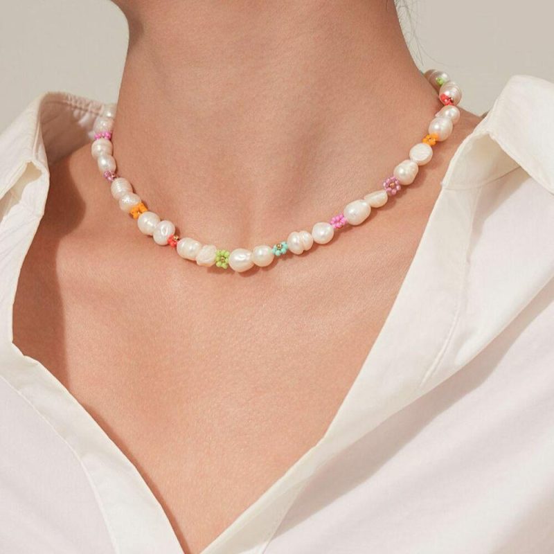 Colliers | Collier en Acier Poli Couleur Or, Perles et Fleurs Multi – Femmes Bijoux Colliers